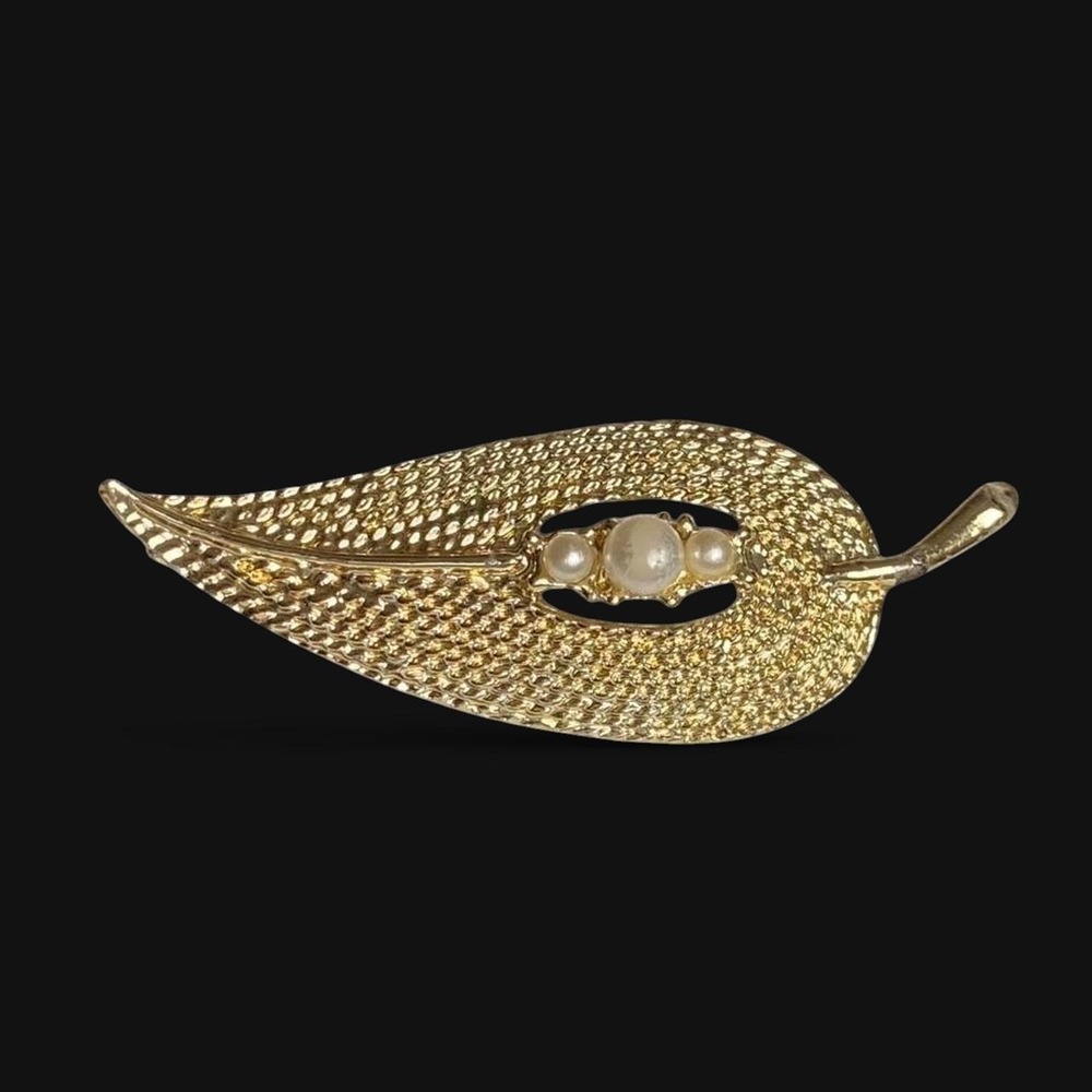 Vintage Gold Tone Pearl Leaf Brooch Retro Pin Art Nouveau Antique Victorian Vibe